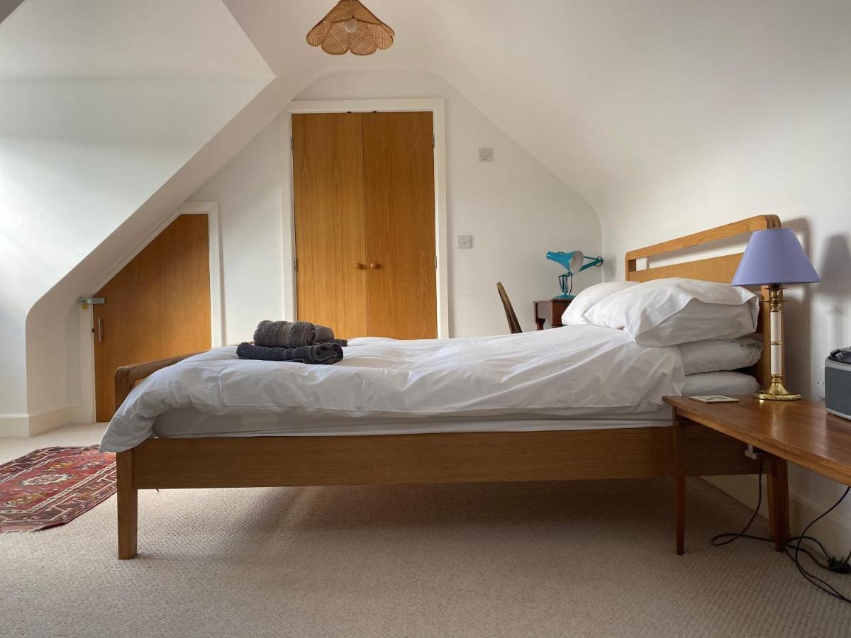 Relaxing Townhouse In The Heart Of Bridport Villa Luaran gambar