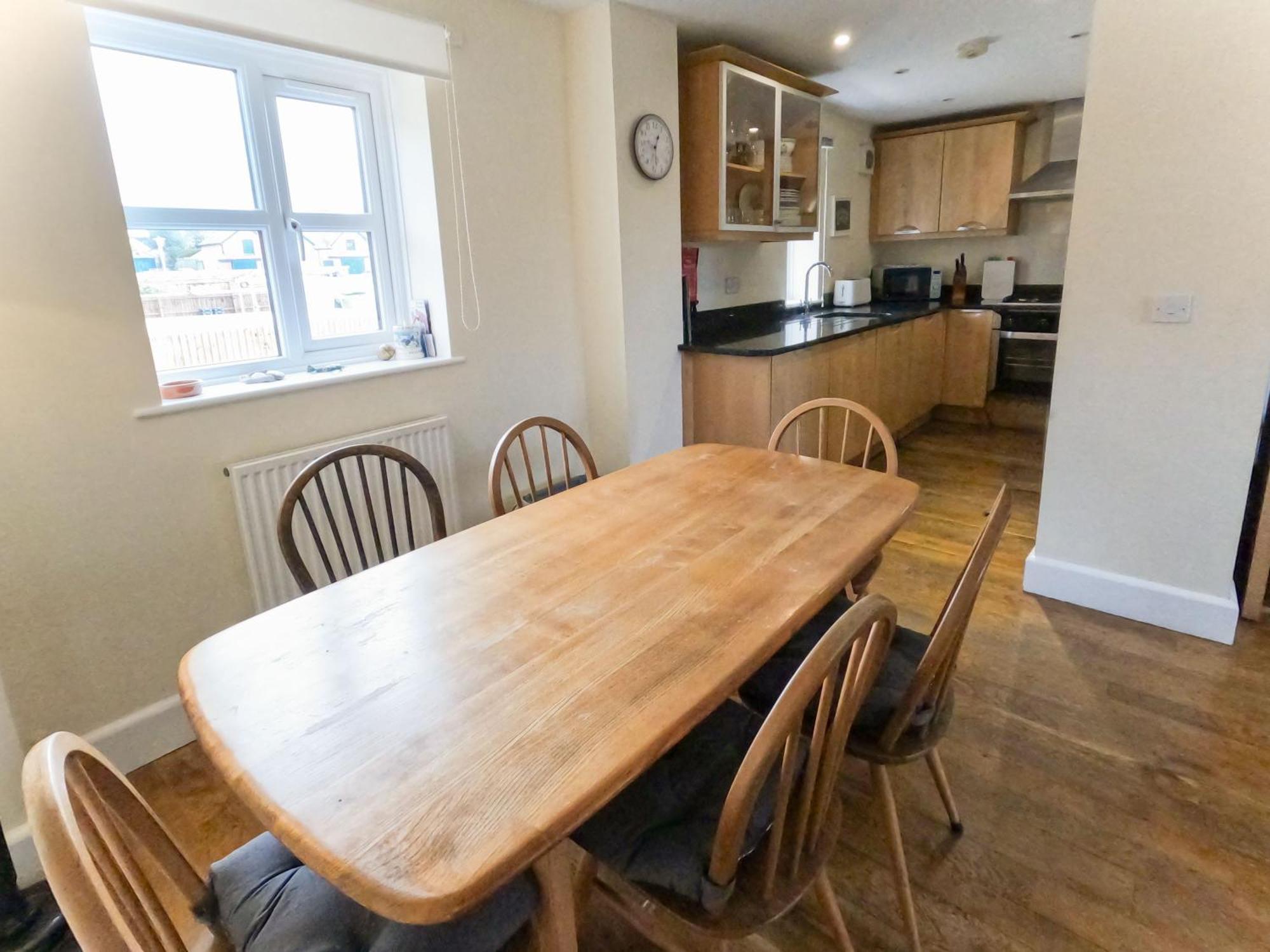 Relaxing Townhouse In The Heart Of Bridport Villa Luaran gambar